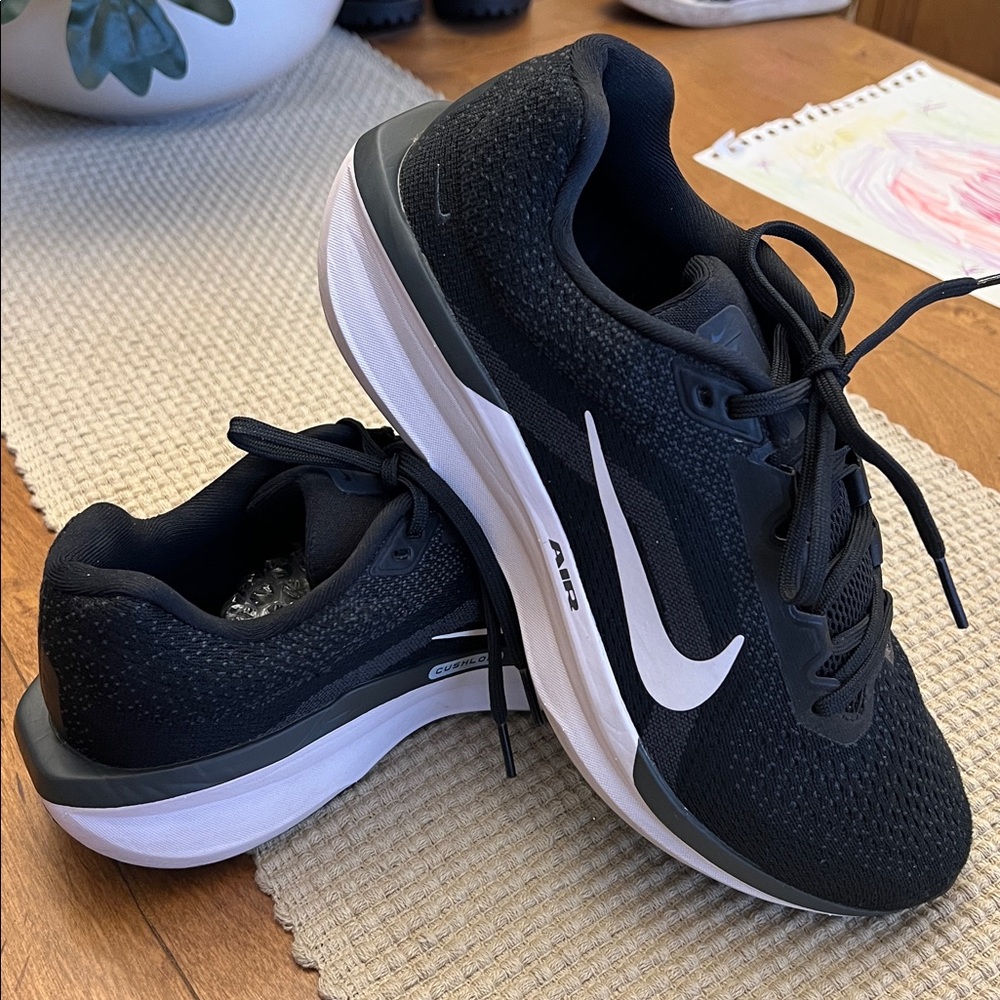 Nike Air Running Shoes. Size 9.5